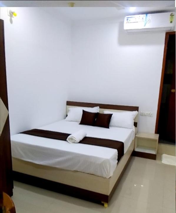 Tharavad Residency Hotel Iritti Kültér fotó
