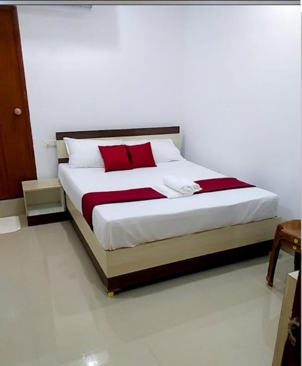Tharavad Residency Hotel Iritti Kültér fotó