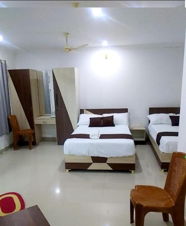 Tharavad Residency Hotel Iritti Kültér fotó