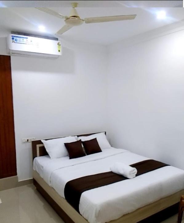 Tharavad Residency Hotel Iritti Kültér fotó